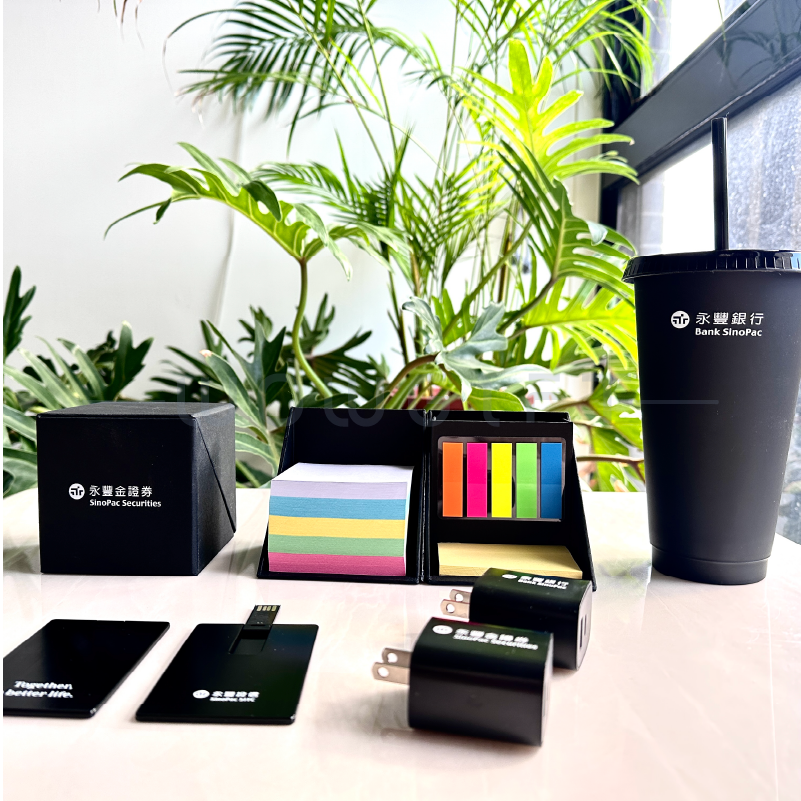 客製 USB 插頭．品牌辦公文具組．企業活動贈品